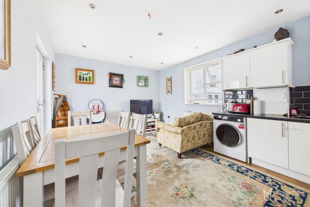 Primary image of Coast Road, Pevensey Bay, East Sussex, BN24