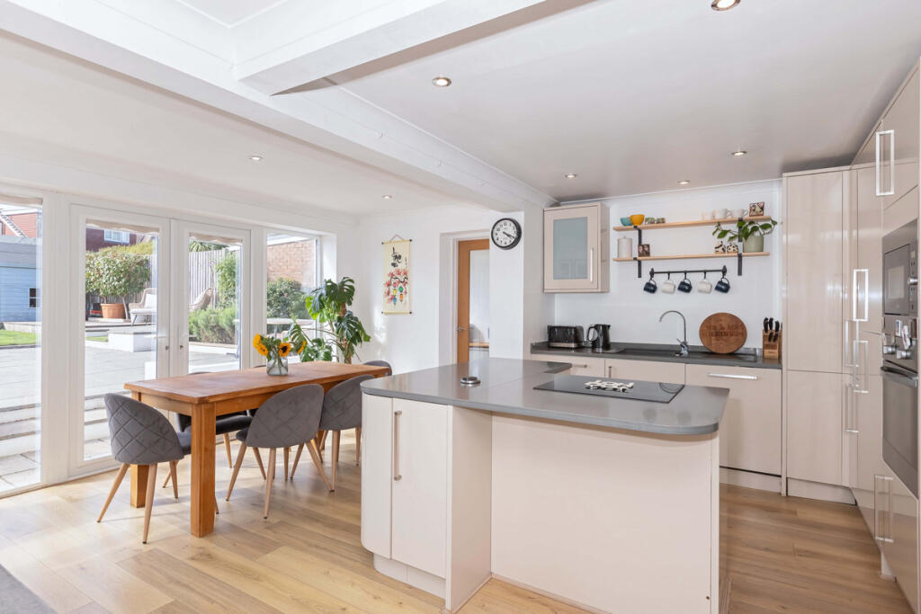 Additional image 25 of Bramber Close, Lancing, BN15