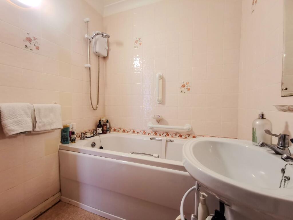 Additional image 8 of Stratheden Court, Esplanade, Seaford