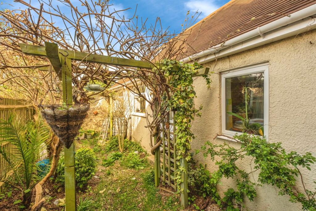 Additional image 17 of Milldown Road, Seaford