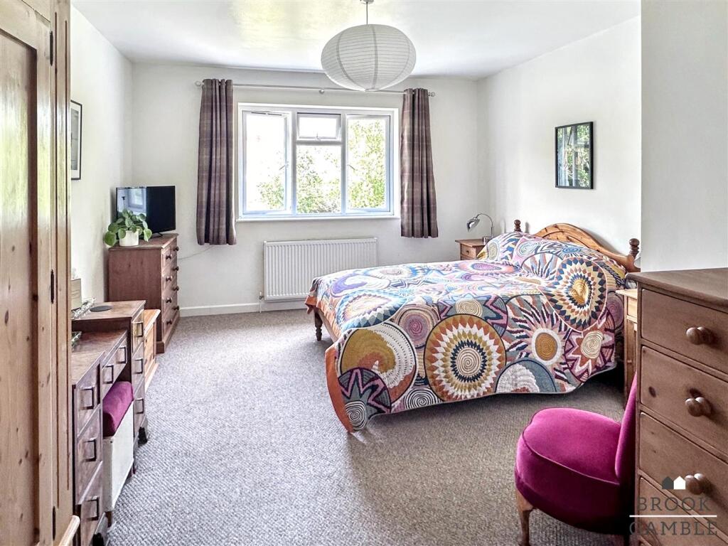 Additional image 17 of Central Avenue, Eastbourne