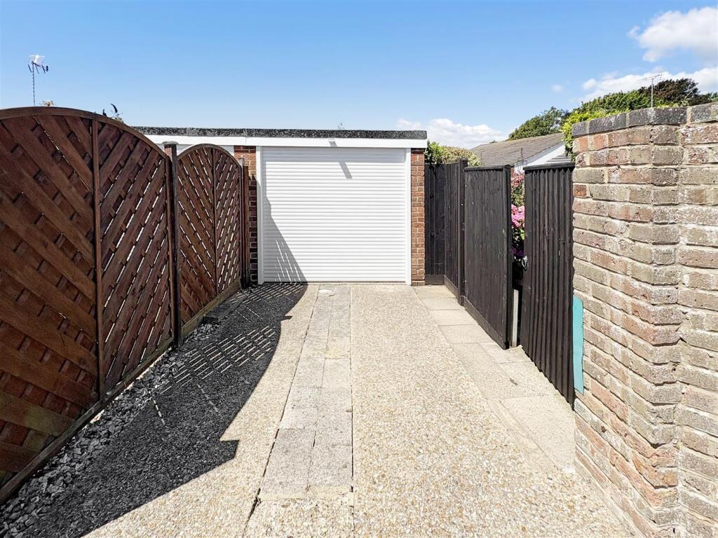 Additional image 17 of Fishers Close, Littlehampton