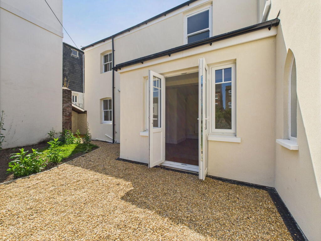 Additional image 9 of Norfolk Place, Littlehampton, BN17
