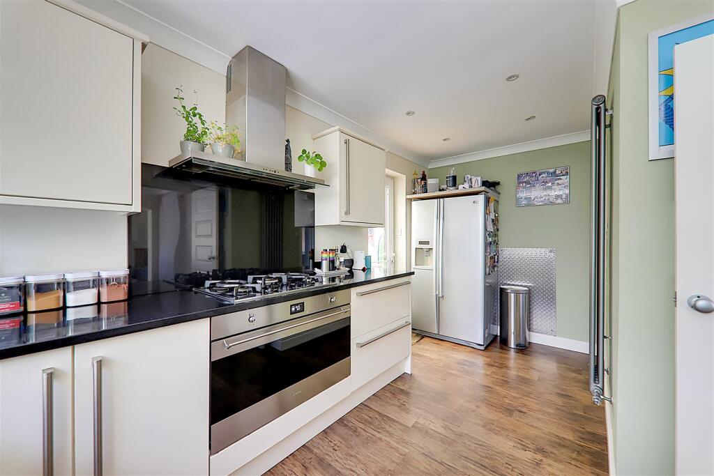 Additional image 9 of Fifth Avenue, Charmandean, Worthing