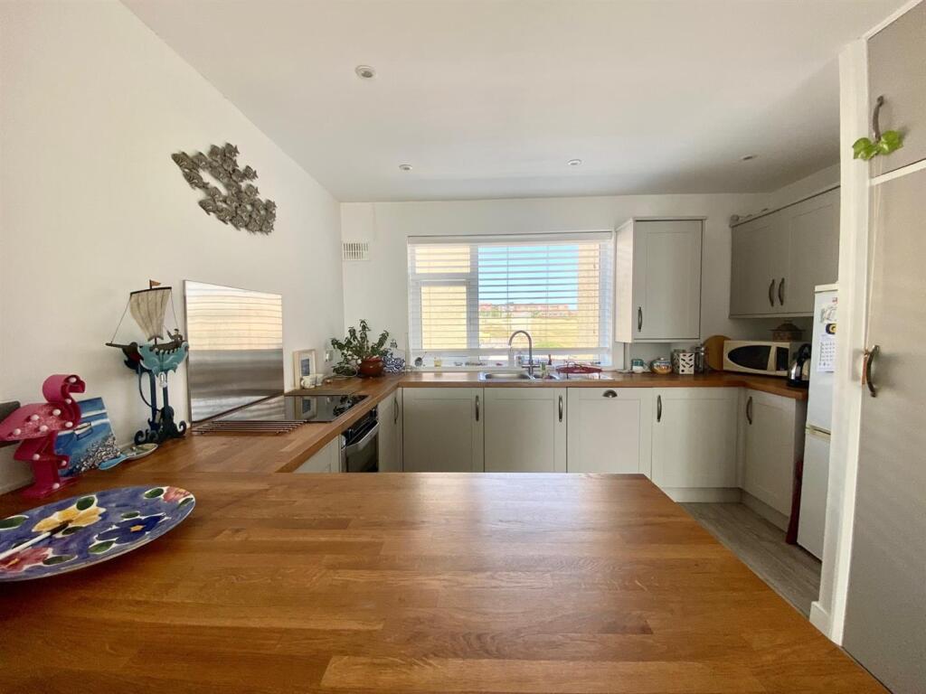 Additional image 21 of Marine Parade, Seaford