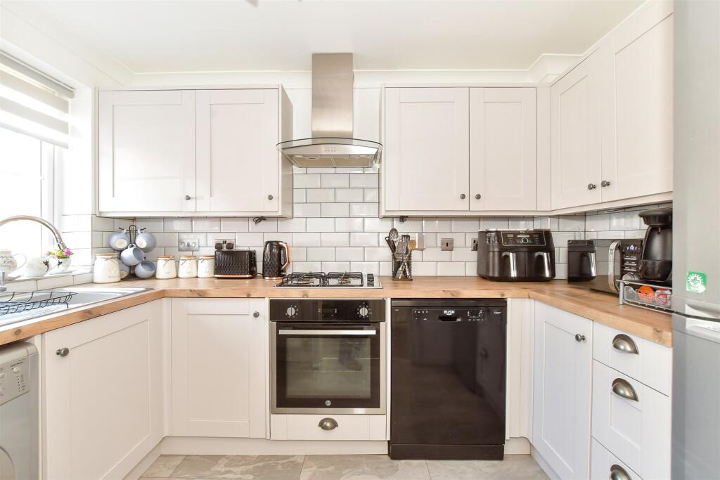 Additional image 3 of Linnet Close, Littlehampton, West Sussex