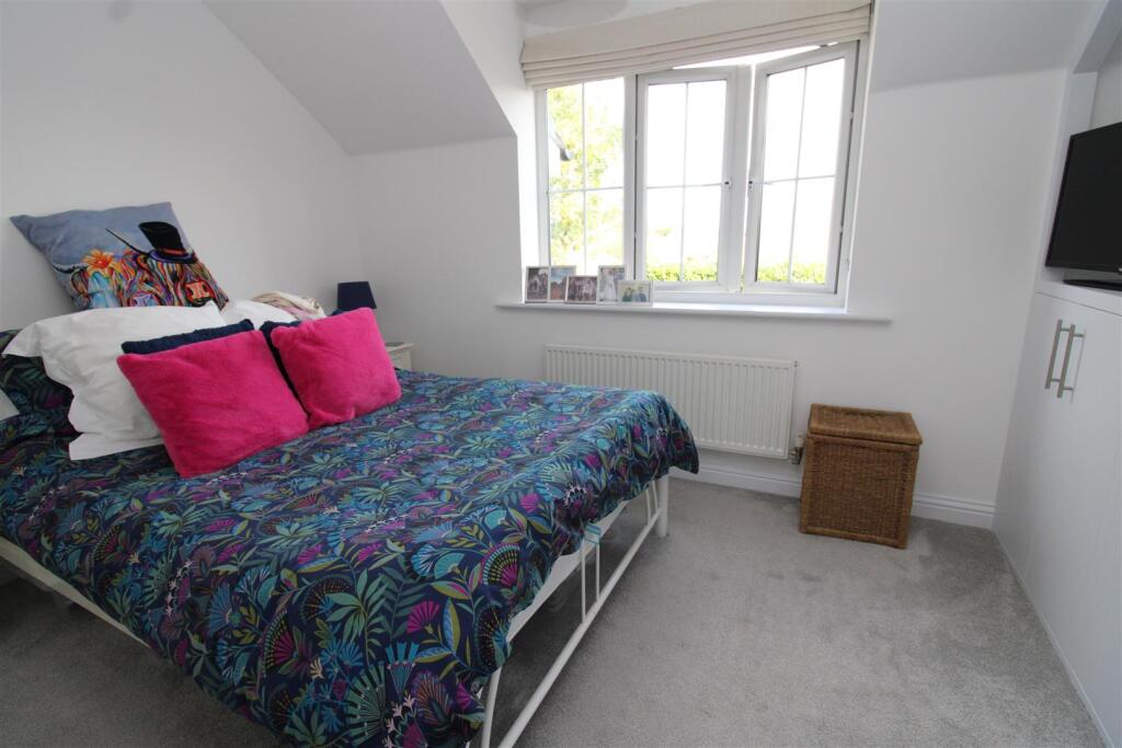 Additional image 4 of Empress Close,  , West Susse, Wick, Littlehampton