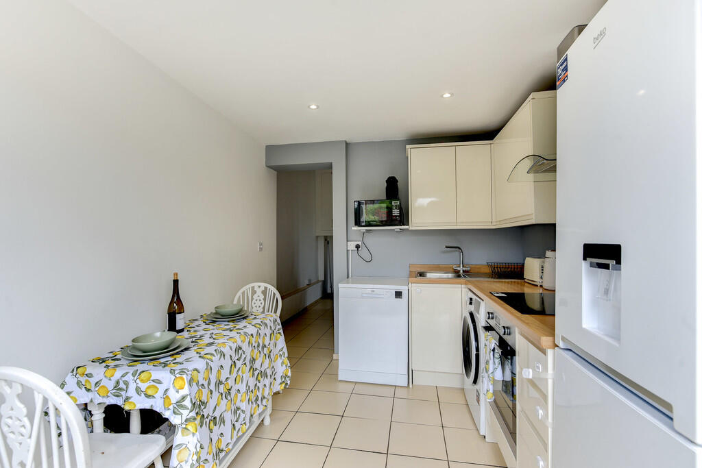 Additional image 5 of Broadwater Road