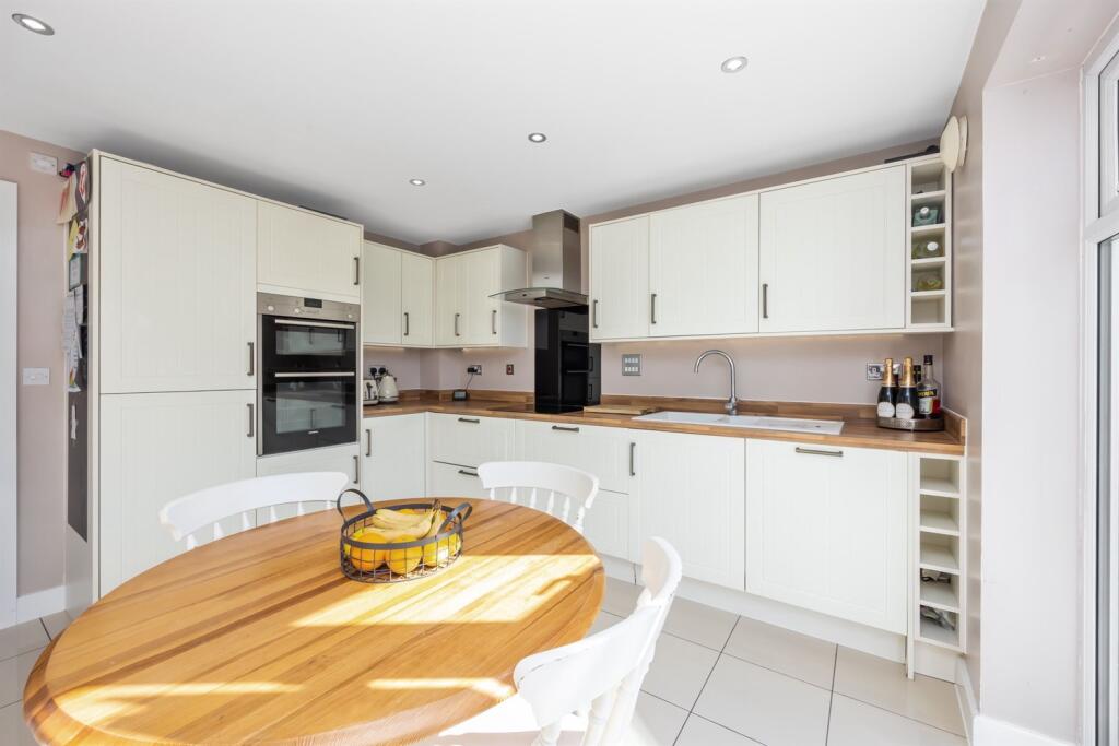 Additional image 8 of Nightingale Avenue, Worthing, BN12