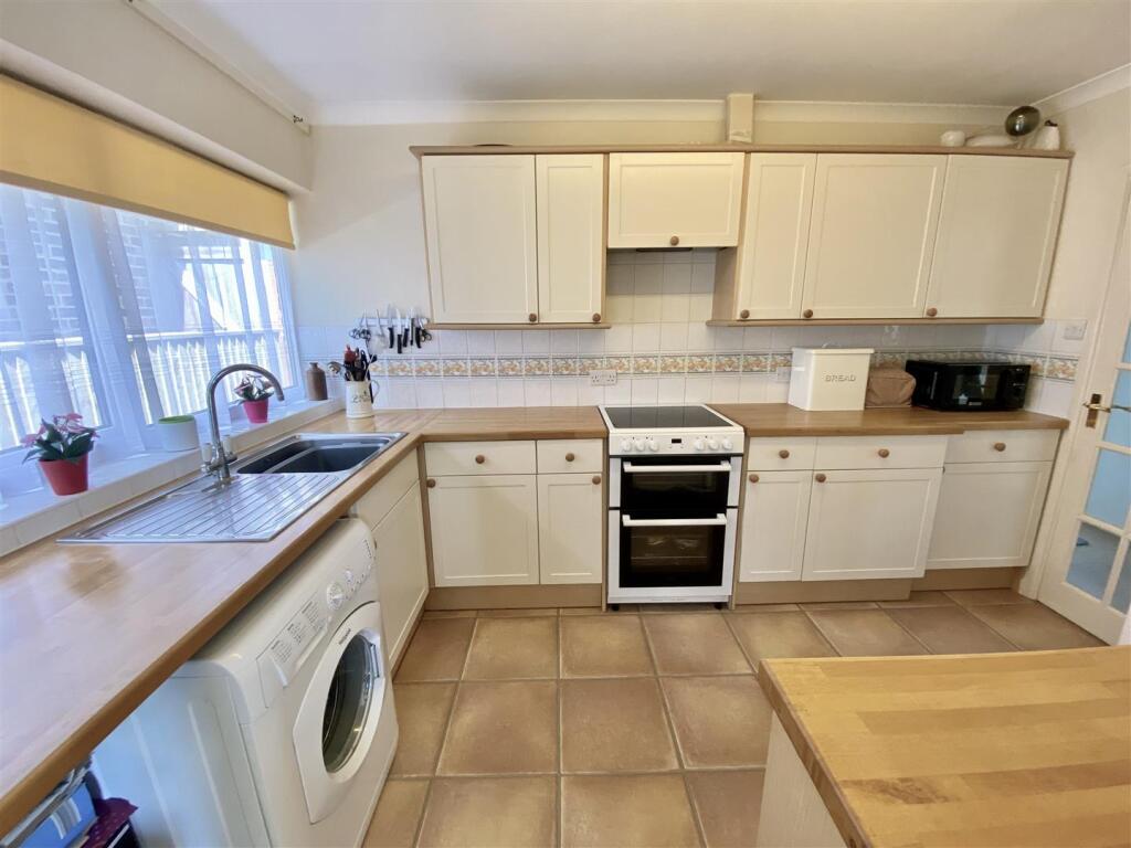 Additional image 3 of Nuthatch Road, Eastbourne