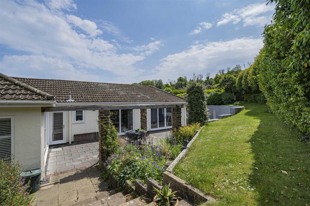 Additional image 28 of Warren Close, Eastbourne