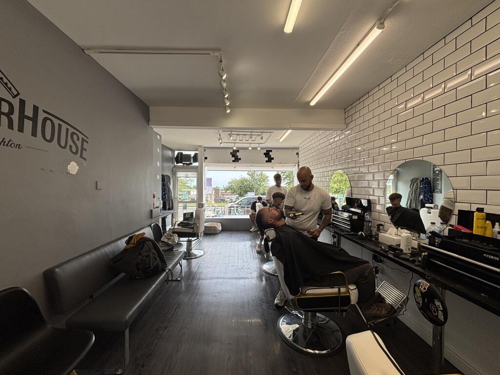 Additional image 4 of 70-72 Warren Road, Brighton BN2 6BA