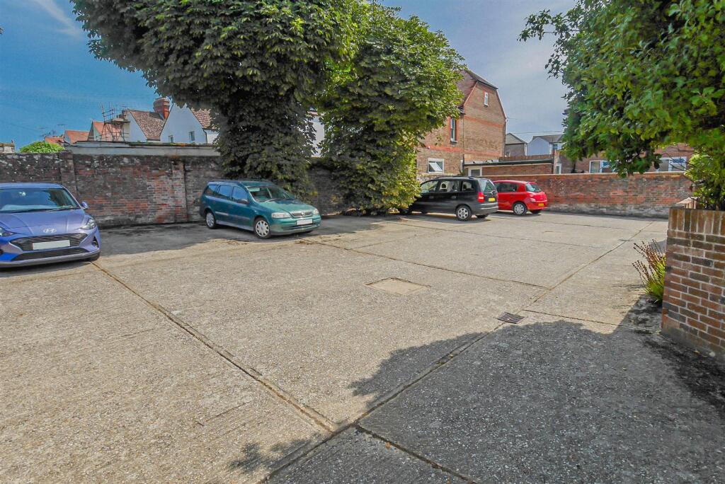 Additional image 10 of St. Winefrides Road, Littlehampton