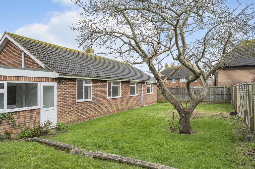 Additional image 7 of Stirling Avenue, Seaford