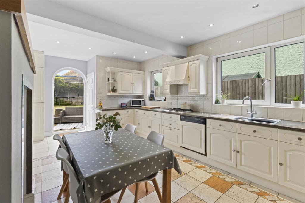 Additional image 3 of Milldown Road, Seaford