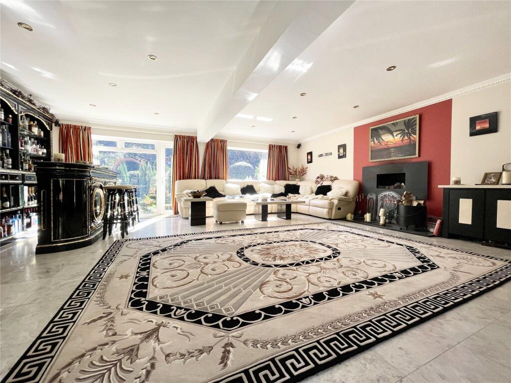 Additional image 2 of Ridgelands Close, Eastbourne, East Sussex, BN20