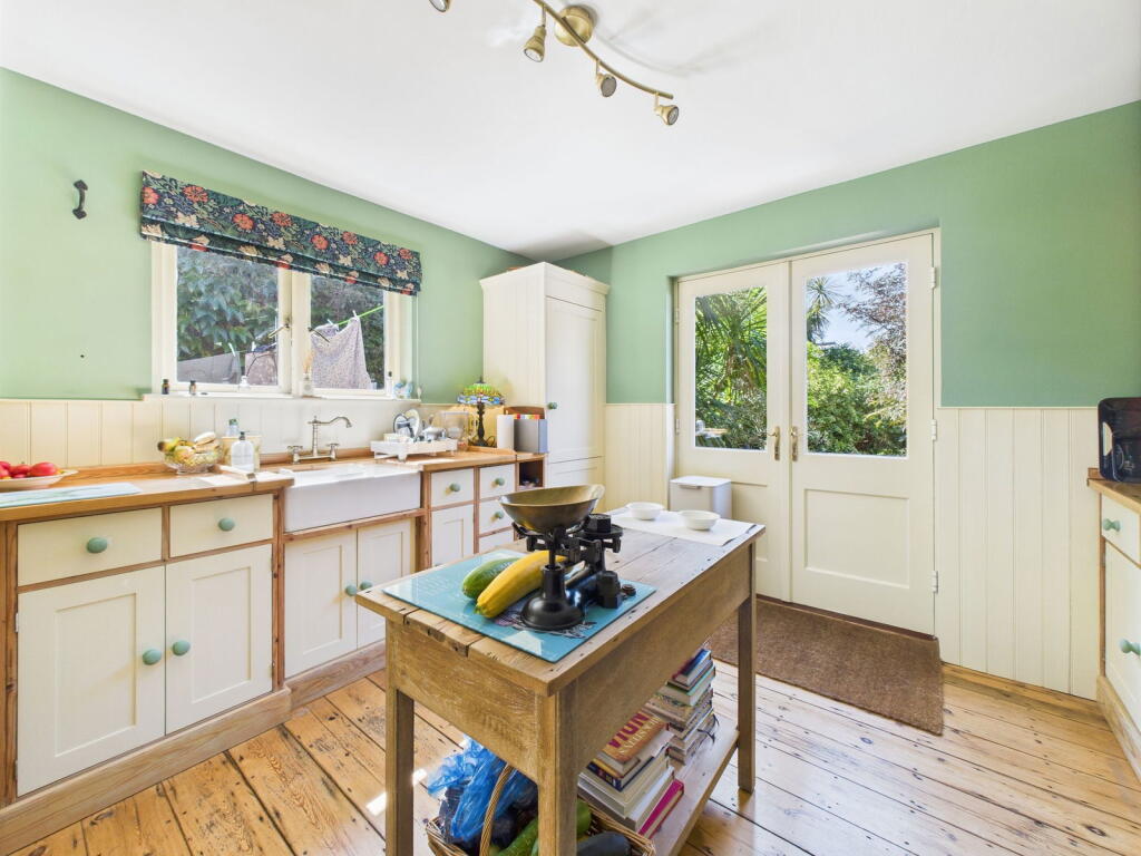 Additional image 11 of Broadwater Road, Worthing, BN14 8AH