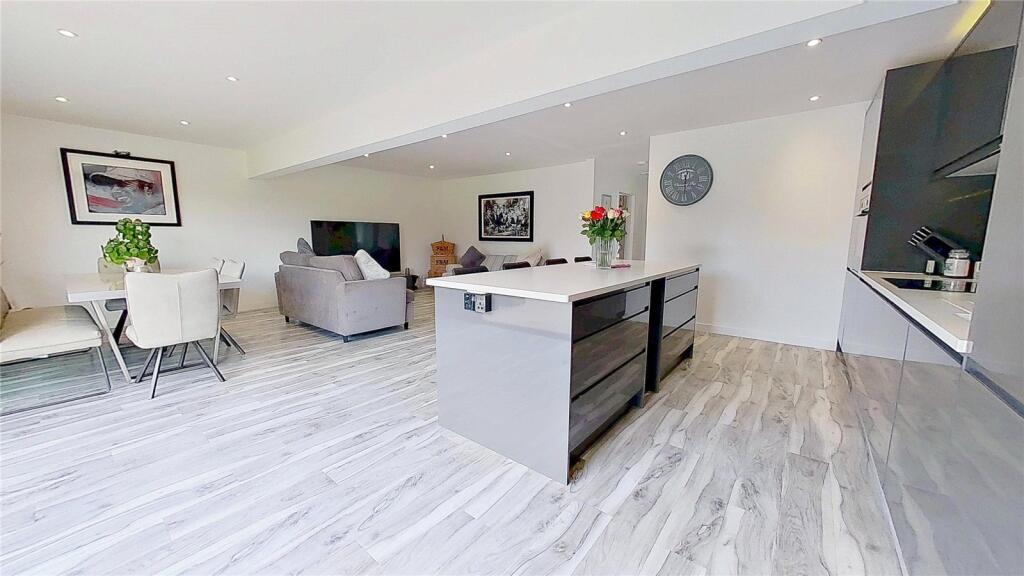 Additional image 7 of Adur Avenue, Worthing, West Sussex, BN13