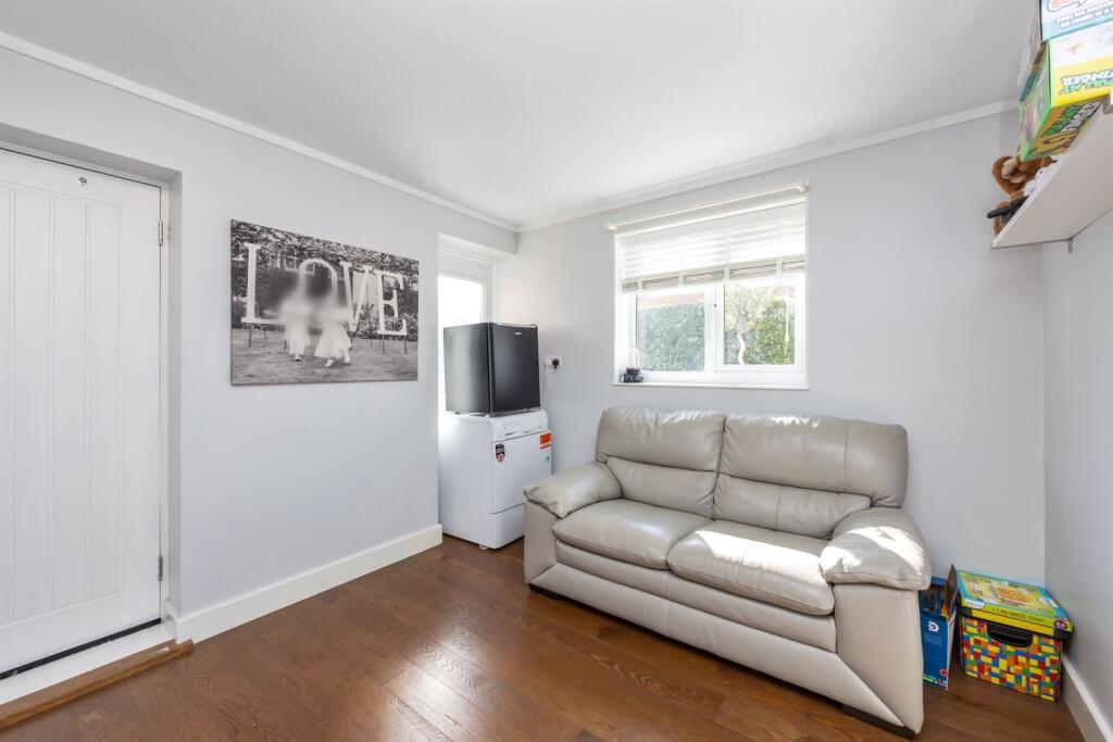 Additional image 18 of Nightingale Avenue, Worthing, BN12
