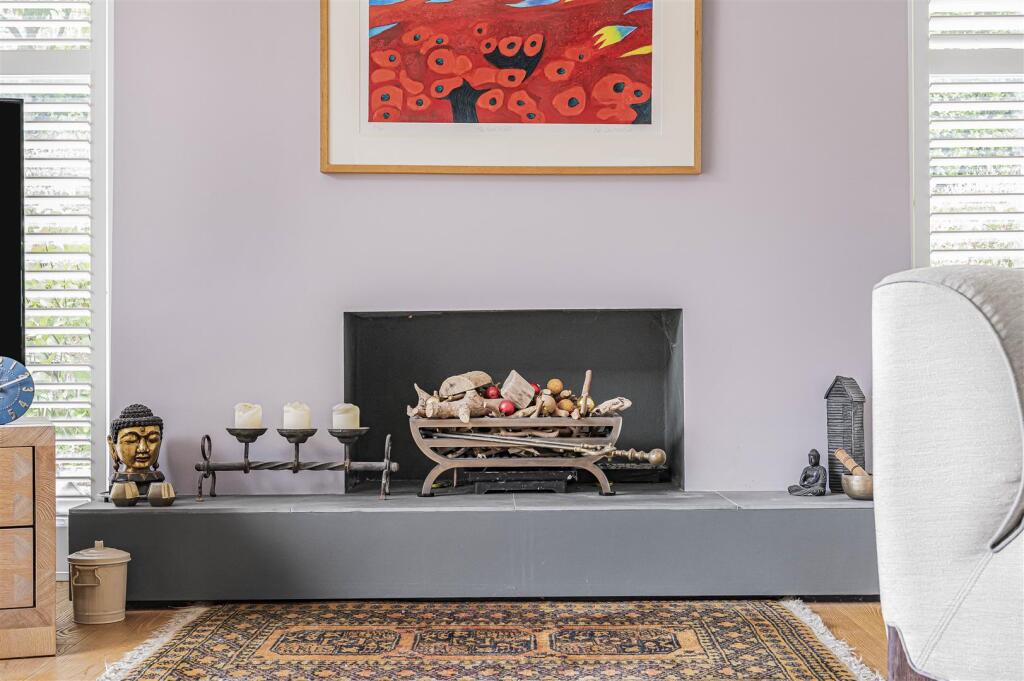 Additional image 21 of Warren Close, Eastbourne