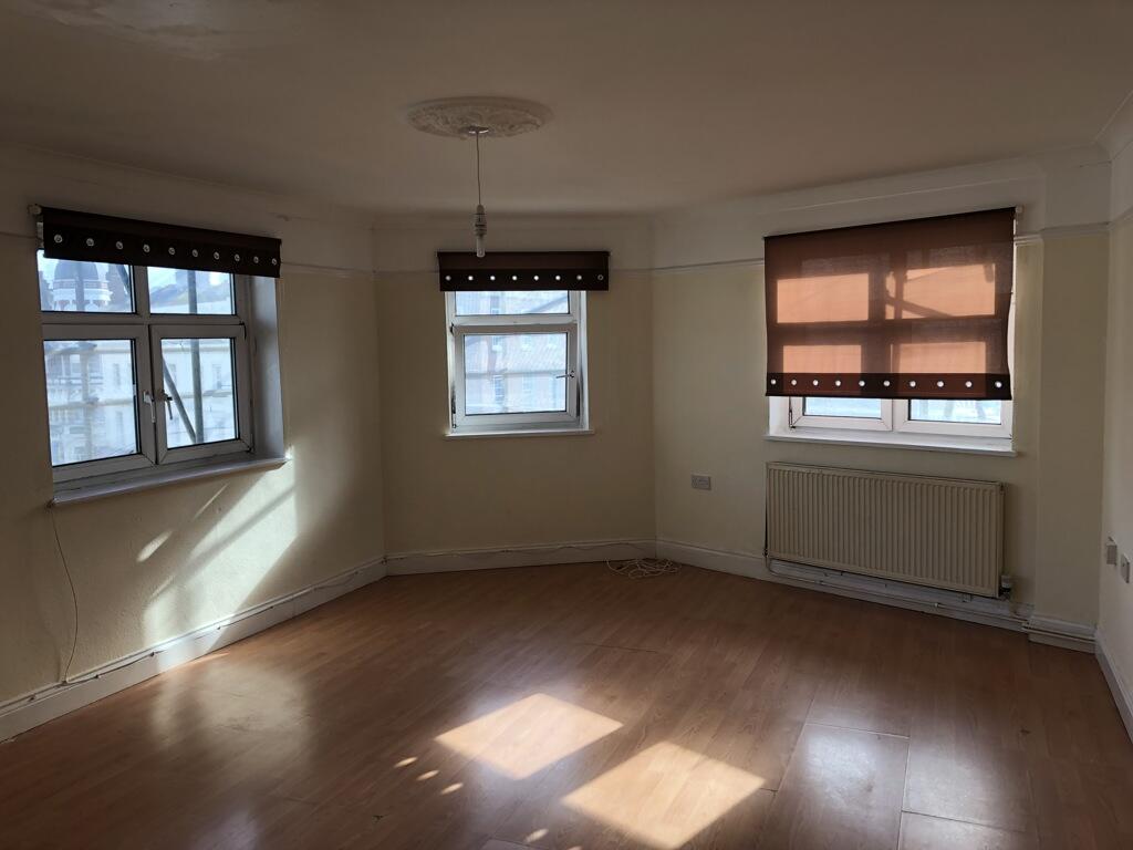 Additional image 6 of 198-200 Terminus Road