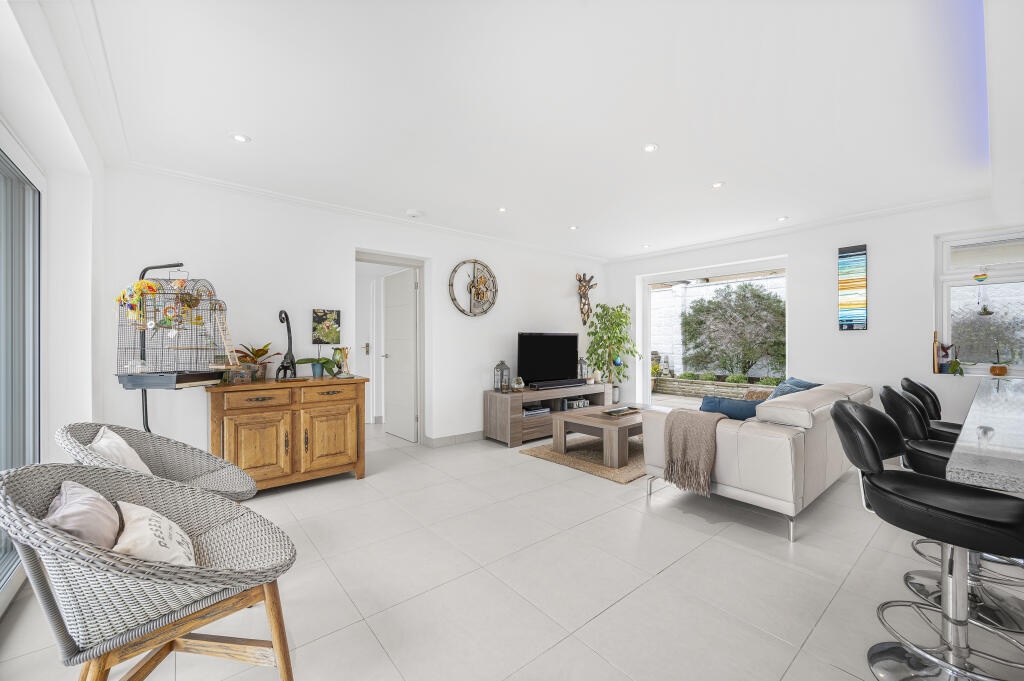 Additional image 10 of Marine Drive, Brighton, BN2