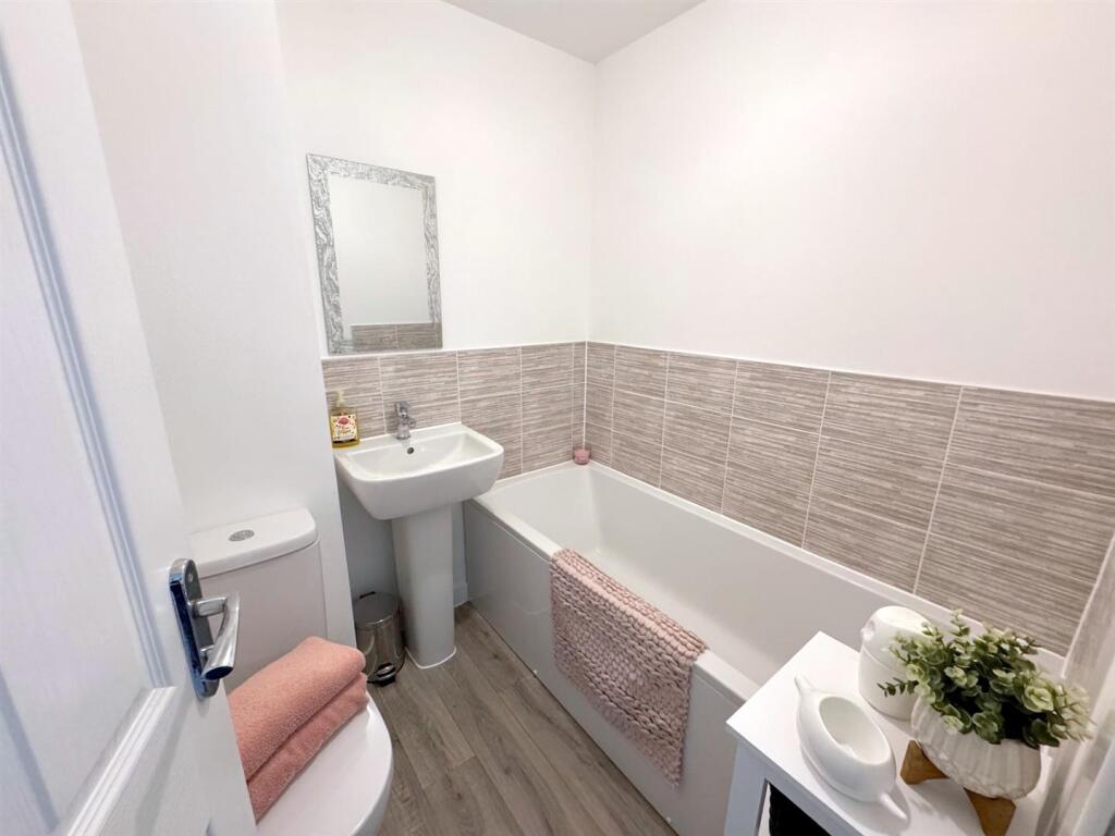 Additional image 8 of Mallow Drive, Stone Cross, Pevensey