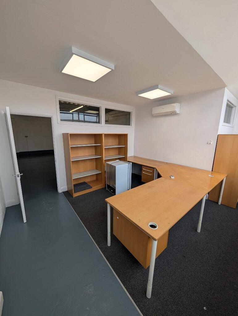 Additional image 4 of Harwood Road, Littlehampton, West Sussex, BN17