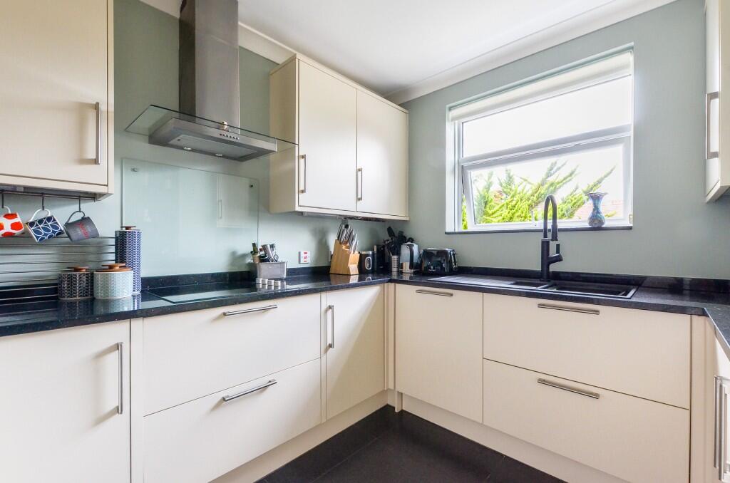 Additional image 15 of Park Avenue, Eastbourne, East Sussex, BN22