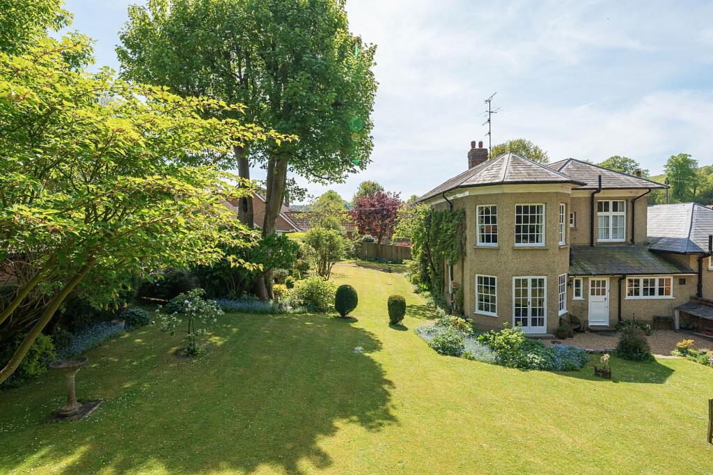 Additional image 26 of 23 High Street, Findon, BN14