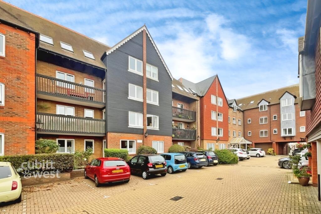 Additional image 9 of Queen Street Arundel BN18