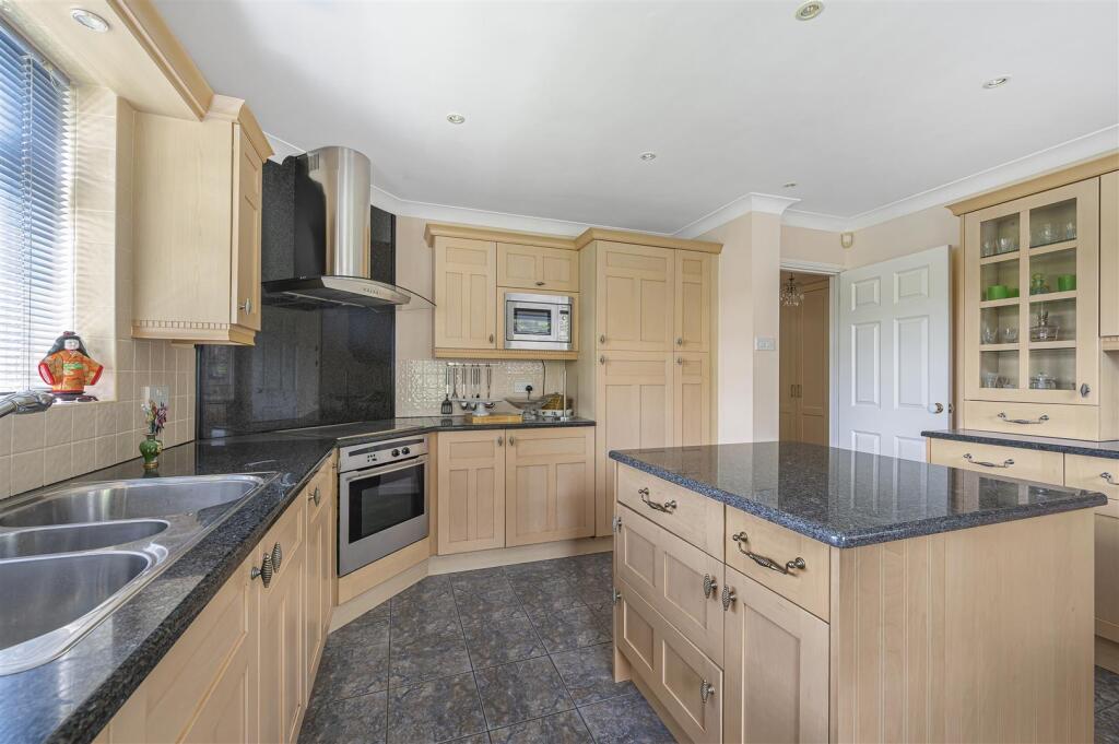 Additional image 2 of Victor Close, Seaford