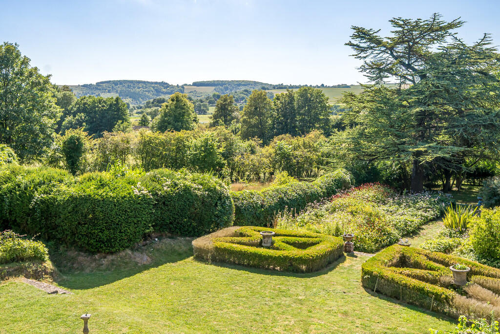 Additional image 9 of Amberley - Edwardian house with stunning views