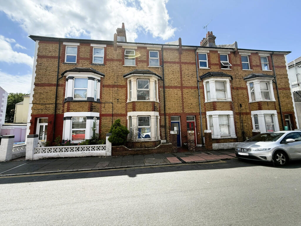 Additional image 2 of Oaklea Guest House, 6 St. Aubyns Road, Eastbourne, East Sussex, BN22