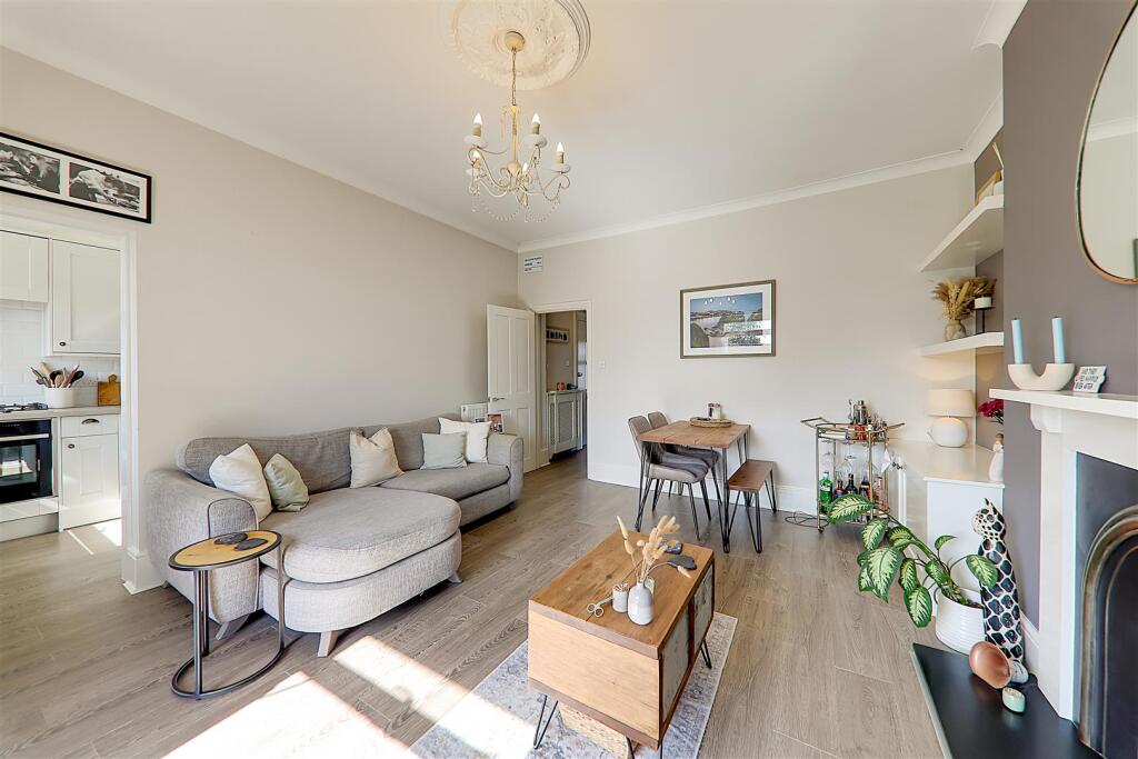 Additional image 6 of Grove Lodge, Broadwater, BN14