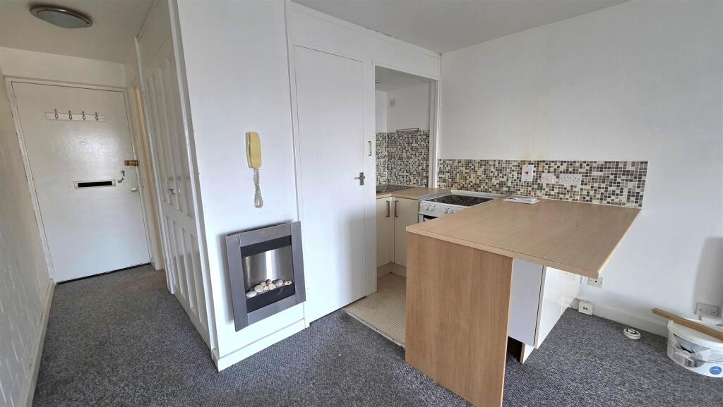 Additional image 4 of Windsor Court, Langney Road, Eastbourne