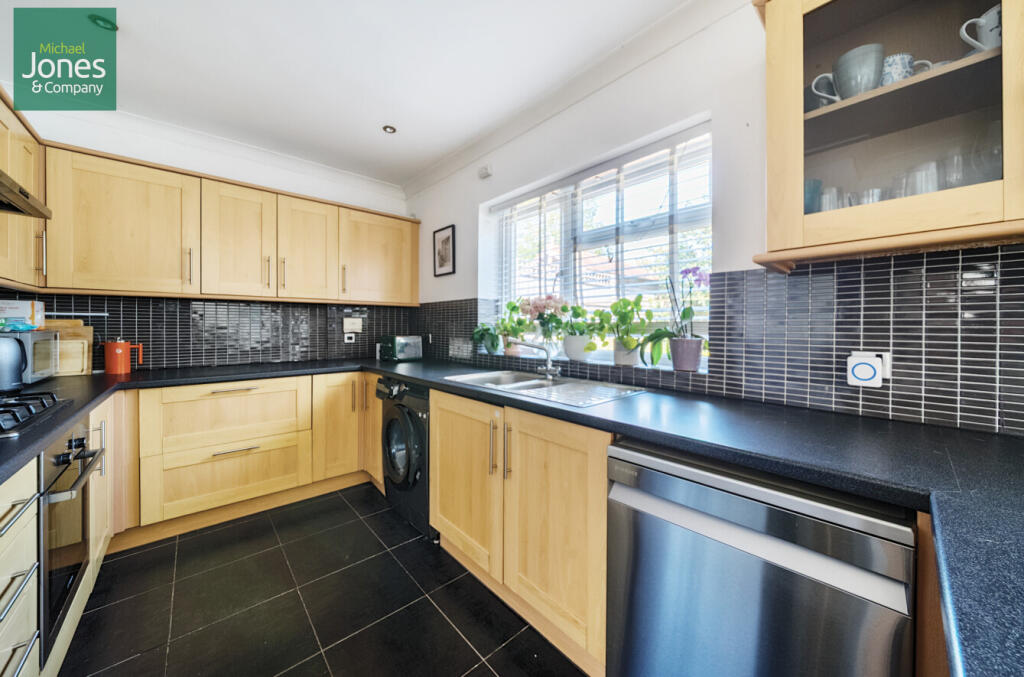 Additional image 7 of Fircroft Avenue, Lancing, West Sussex, BN15