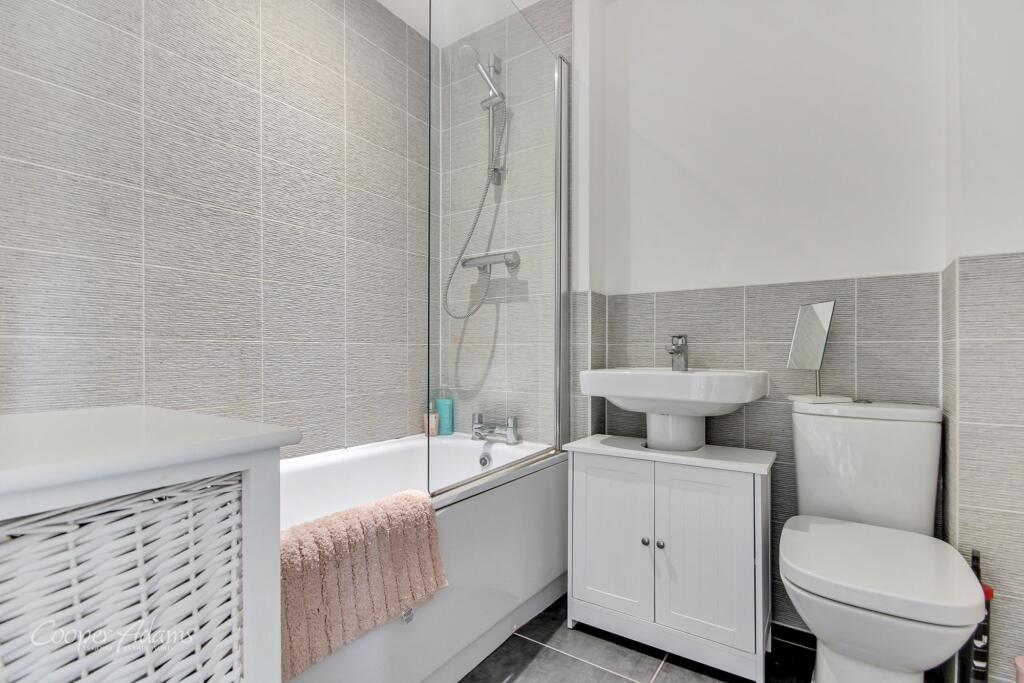 Additional image 8 of Iris Close, Worthing, BN13