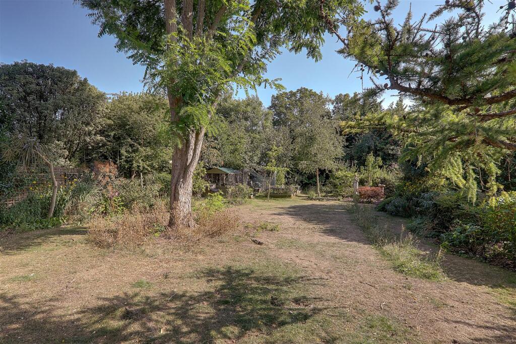 Additional image 3 of Charmandean Road, Broadwater, Worthing