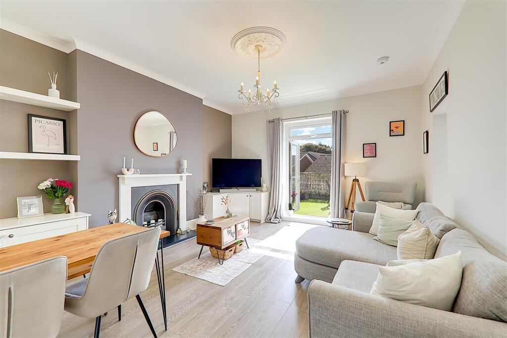 Additional image 17 of Grove Lodge, Broadwater, BN14