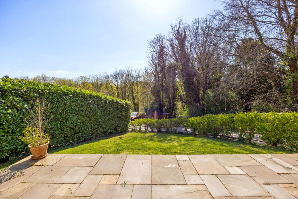 Additional image 5 of Anne Howard Gardens, Arundel, BN18