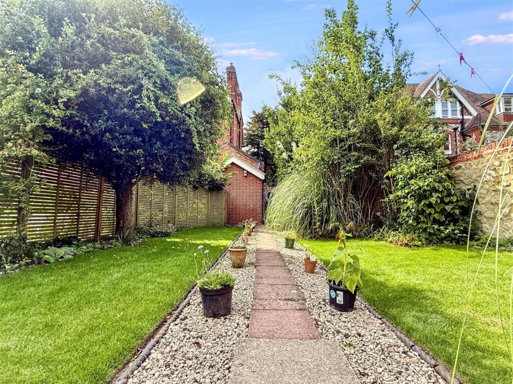 Additional image 4 of Grassington Road, Eastbourne