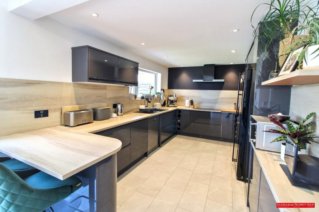 Additional image 4 of Channel View Road, Pevensey Bay, Pevensey, BN24 6LU