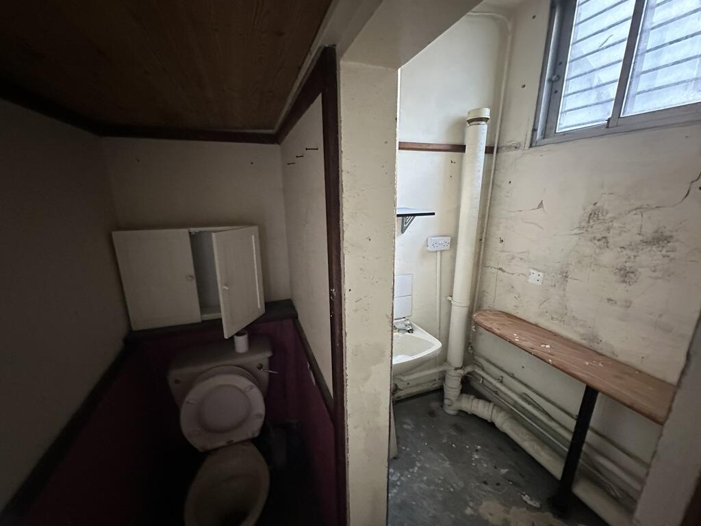 Additional image 5 of (Old Pipe Shop), 59 Susans Road, Eastbourne, East Sussex, BN21 3TG