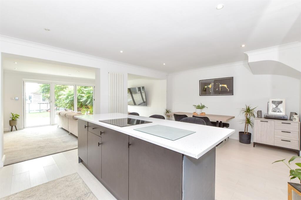 Additional image 8 of Southfields Road, Littlehampton, West Sussex