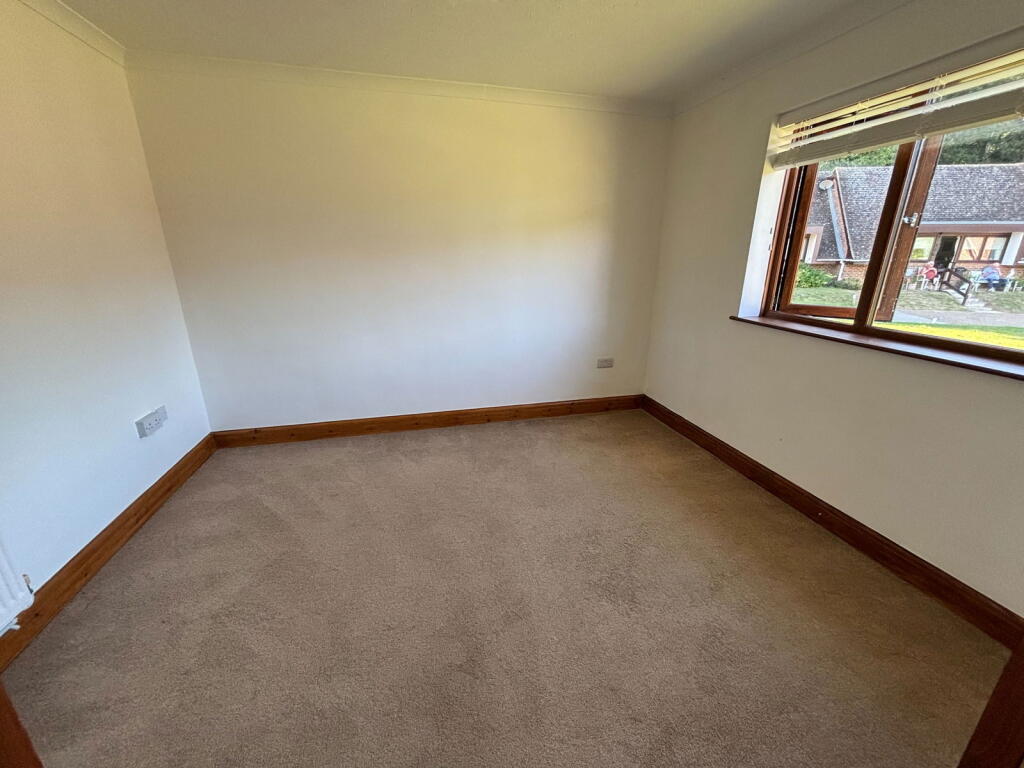 Additional image 7 of SHORT TERM LET - Glyndley Manor Cottage Estate, Stone Cross, Pevensey, BN24 5BS