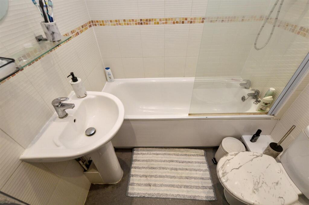 Additional image 8 of Queens Gardens, Eastbourne, BN21