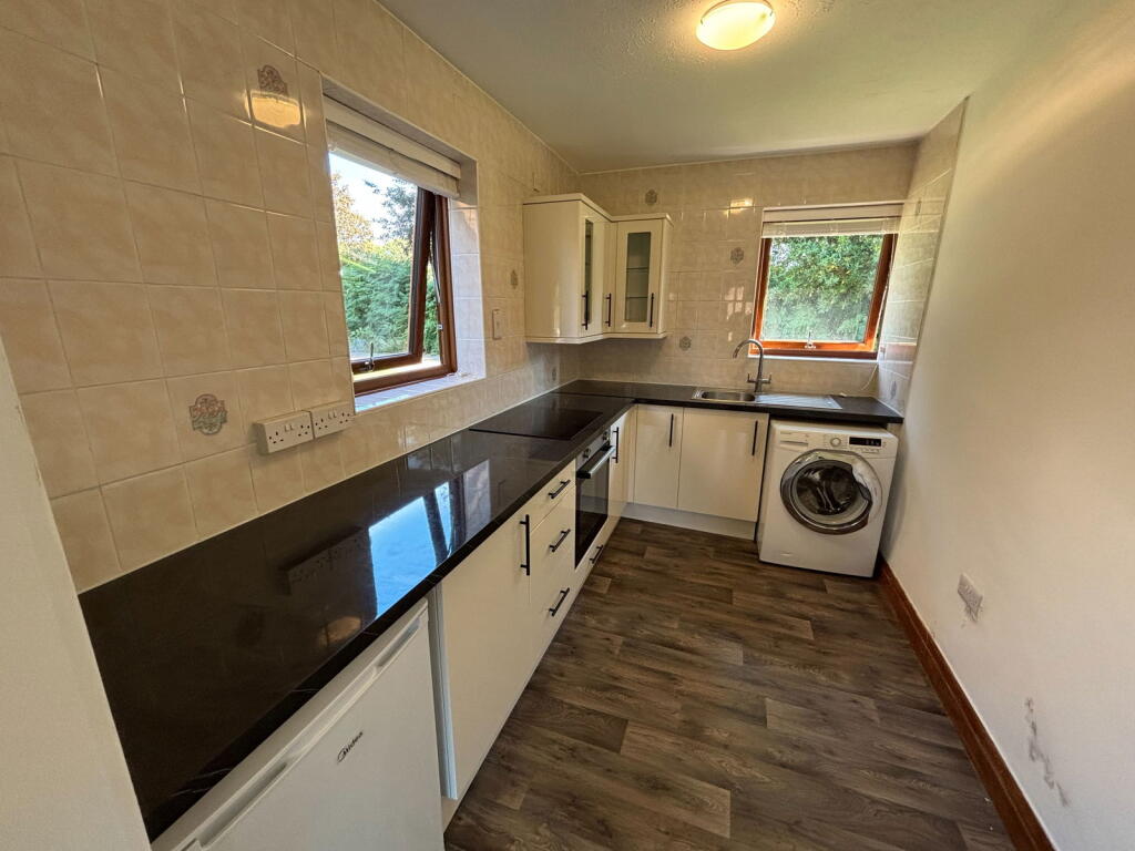 Additional image 3 of SHORT TERM LET - Glyndley Manor Cottage Estate, Stone Cross, Pevensey, BN24 5BS