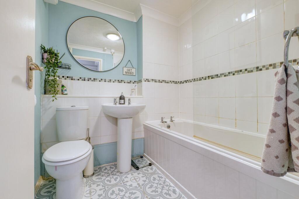 Additional image 13 of Snowdon Close, Eastbourne, BN23