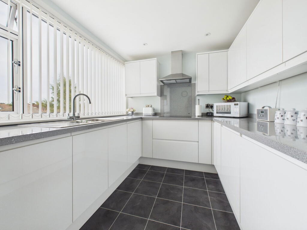 Additional image 4 of Grinstead Avenue, BN15 9BH